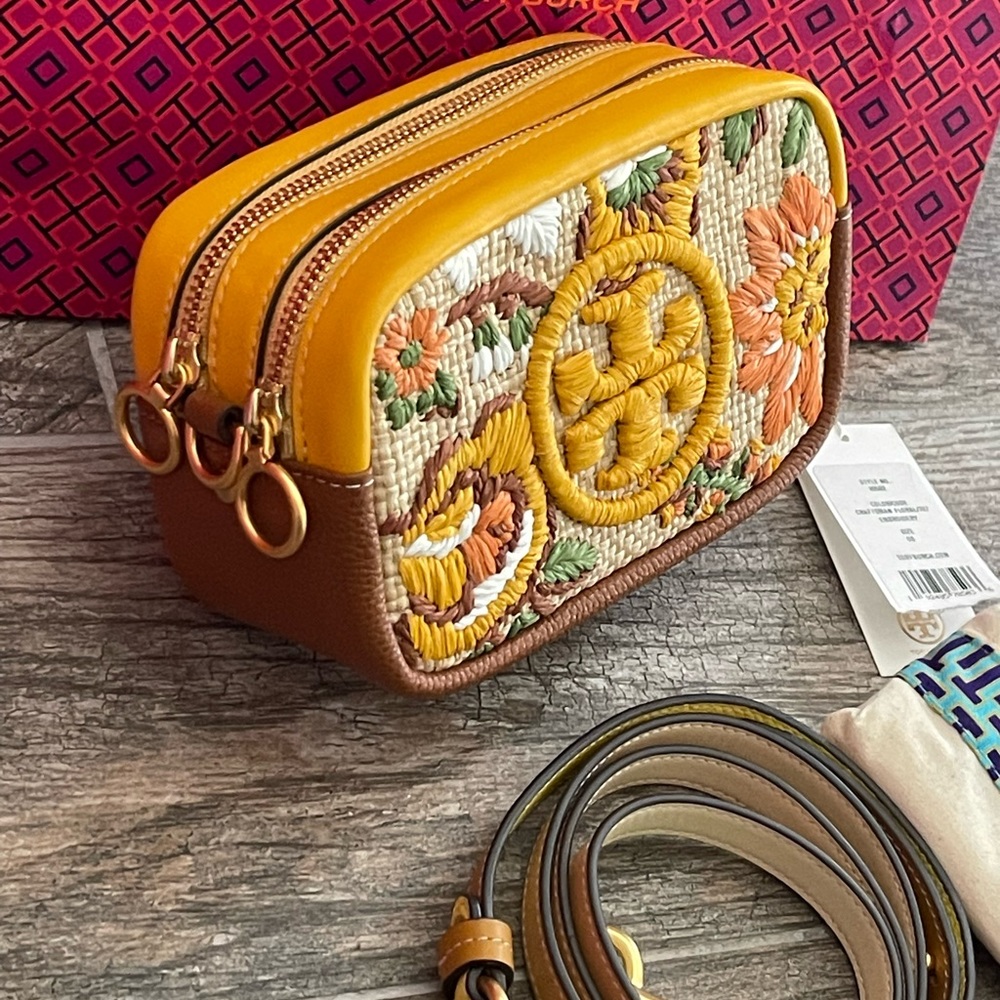 Tory butch Perry Bombe Embroidered Straw
Color: Craftsman Floral Embroidery